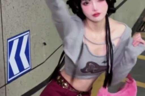 与辉同行销售超千万网红产品“翻车”!海外注册地竟是汽修厂策划:没有故事“就编嘛” 与辉同行销售超千万网红产品“翻车”!海外注册地竟是汽修厂策划:没有故事“就编嘛”