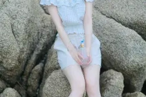 8位女网红被曝私生活混乱！项思醒脚踏多条船青青有两个富主人