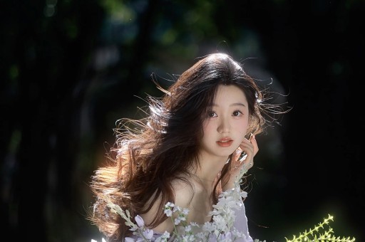 她可谓是圈内最渣女演员私生活混乱曾无缝衔接17个男人！