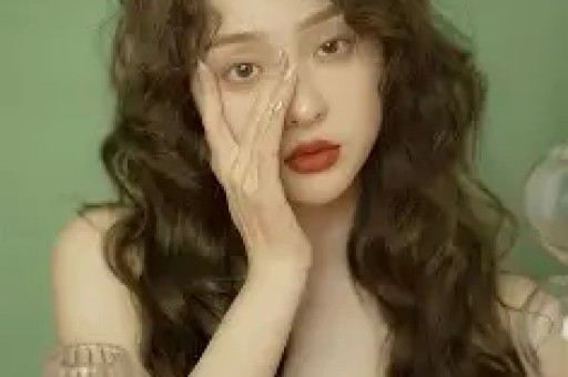 绯闻女王林熙蕾的反击：49岁凭《繁花》翻红婚姻事业皆赢家